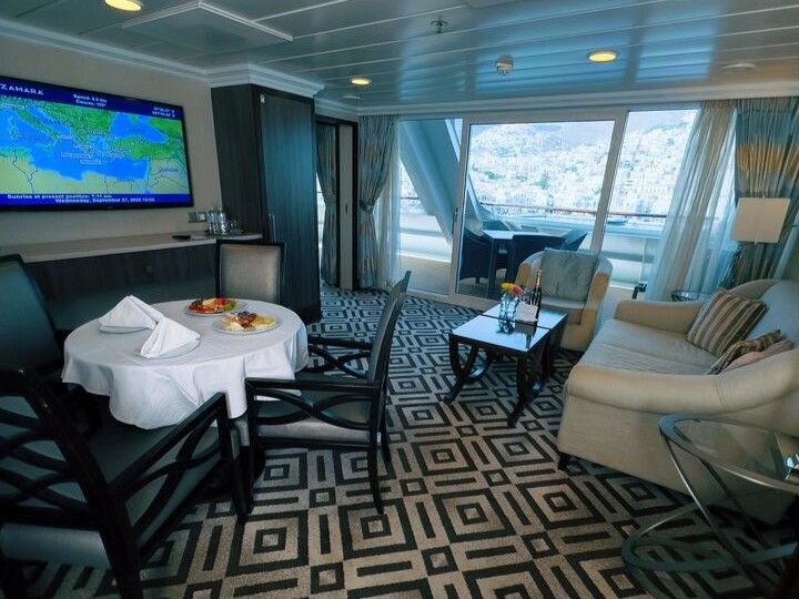 club continent stateroom